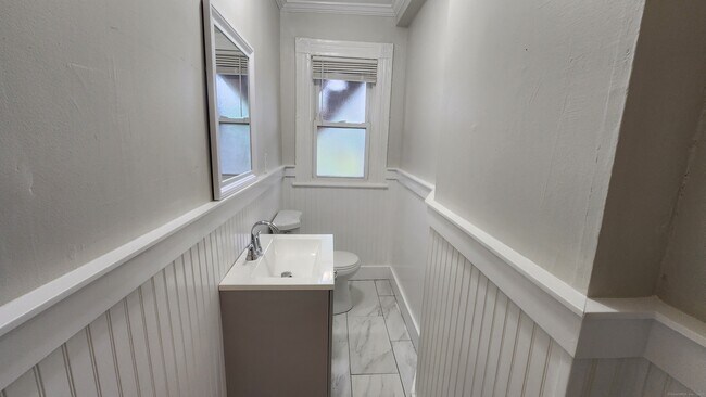 Building Photo - 1514 Pembroke St