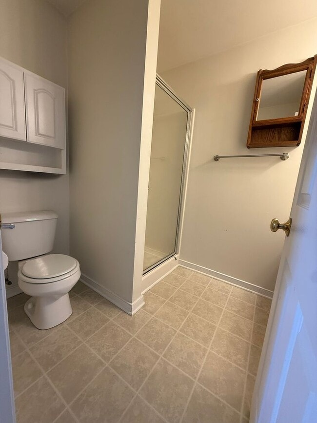 Building Photo - 3-bedroom 3.5 bath townhouse