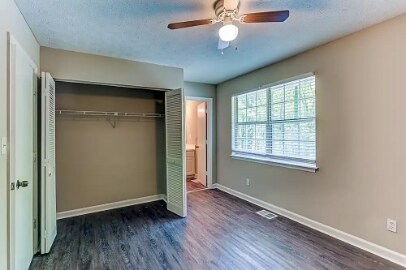 Building Photo - 3493 Creekview Pl
