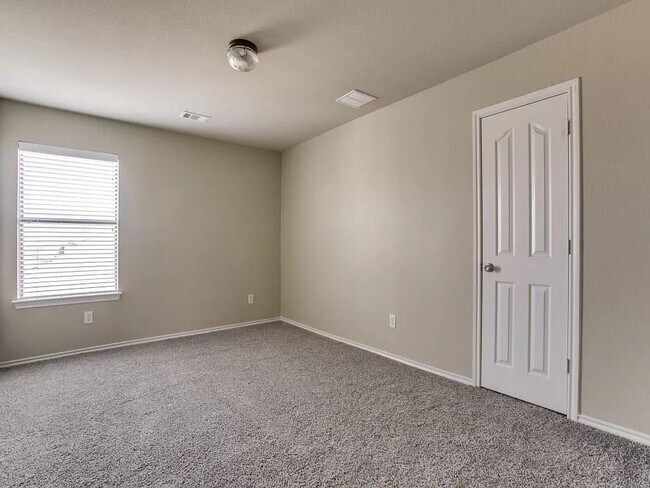 Building Photo - 13212 Alyssum Dr