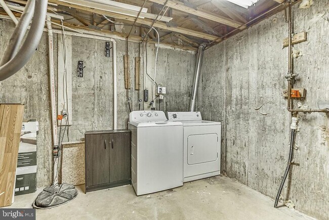 Building Photo - 14623 Stone Crossing Ct