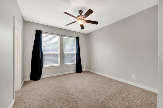Building Photo - 2815 King's Retreat Cir