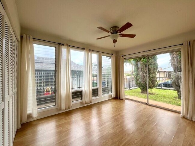 Building Photo - Mililani Town: 4 bed, 2.5 bath House with Den and Large Patio