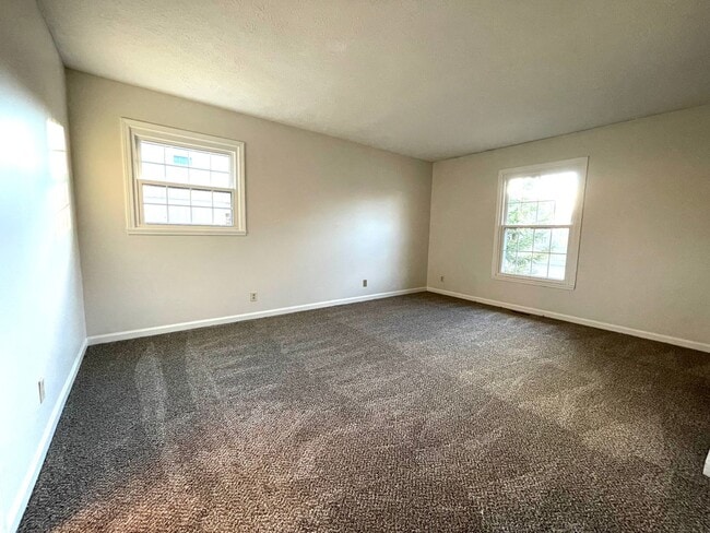 Building Photo - 3 Bedroom Home in Fishers with Bonus Room!