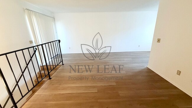 Building Photo - Charming 2-Bedroom Condo in North Pomona – Prime Location!
