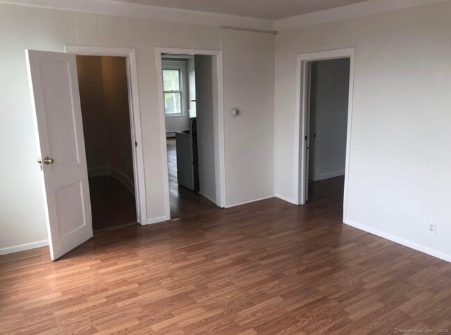 Building Photo - 167 Chestnut Ave