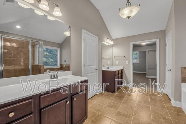Building Photo - 7067 Walham Grove