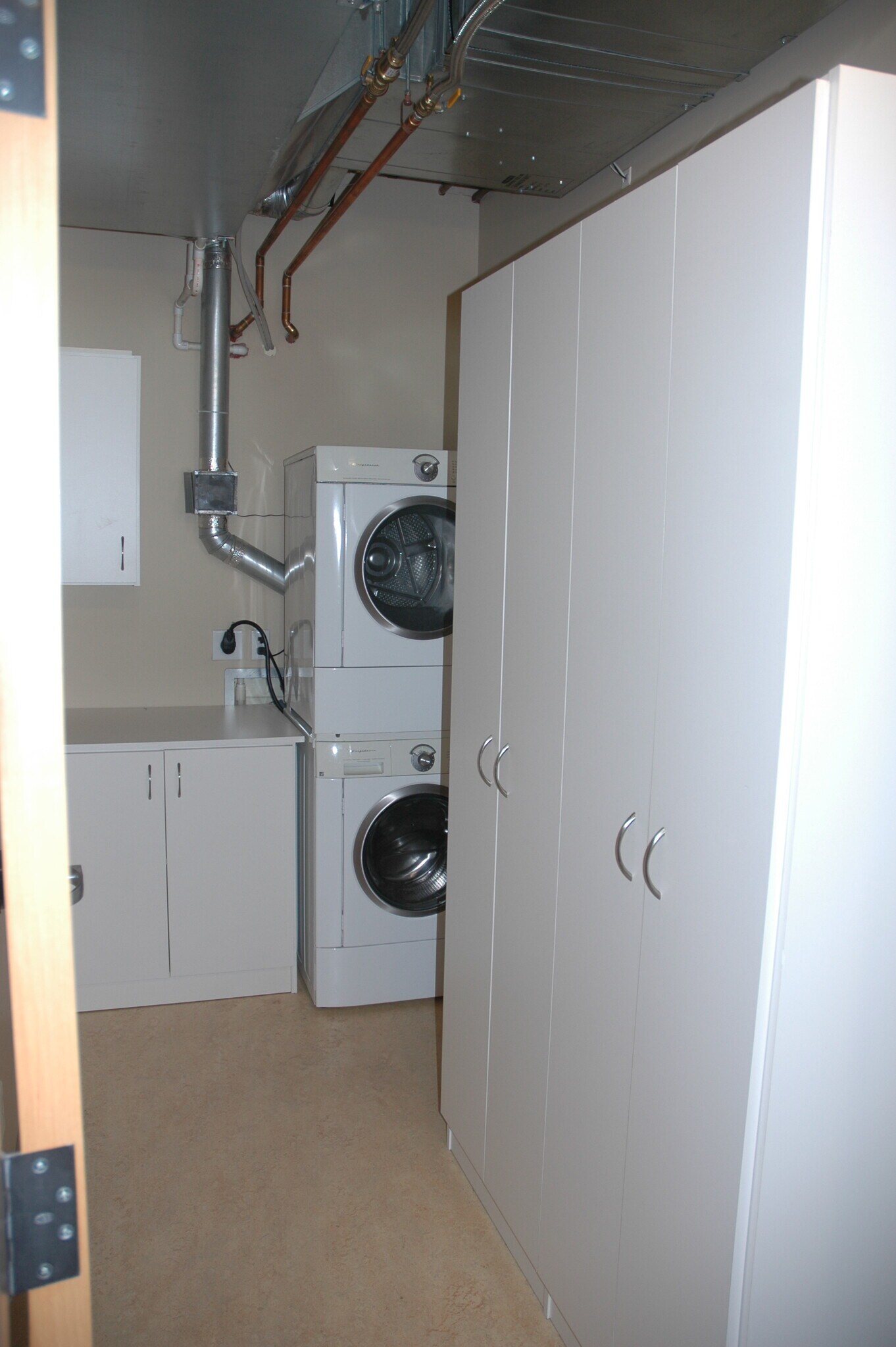 w/d in unit! - 1221 SW 10th Ave