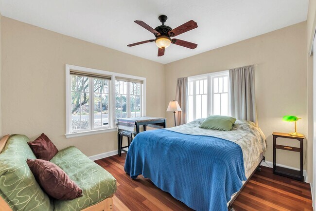 Building Photo - Timeless Historic Santa-Fe Style Home in F...