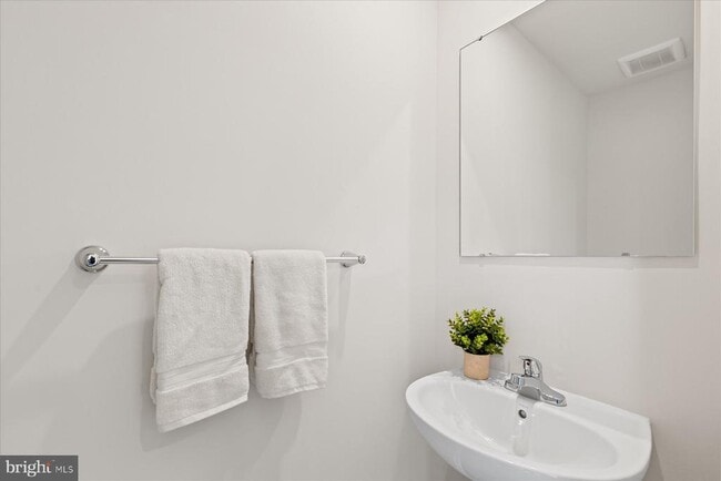 Building Photo - 30127 Moorings Reach