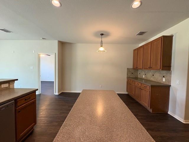 Building Photo - 612 Sage Brush Dr