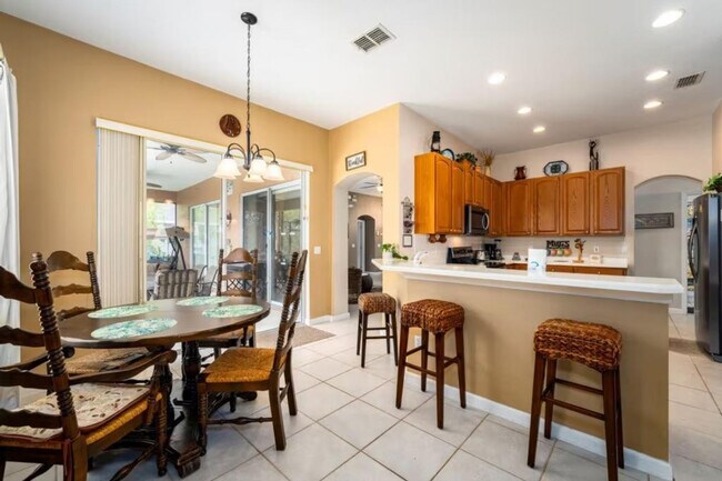 Building Photo - 141 Prestwick Dr