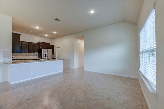 Building Photo - 734 Mill Spring Ct