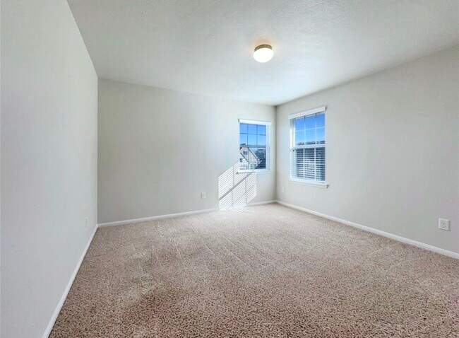 Building Photo - 8311 Bay Oaks Dr