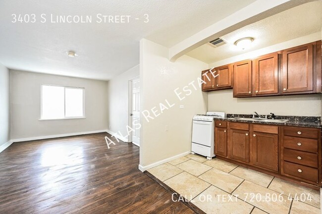 Building Photo - 3403 Lincoln Terrace - Great Location, Won...