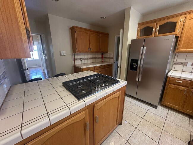 Building Photo - 14022 S Evers Ave