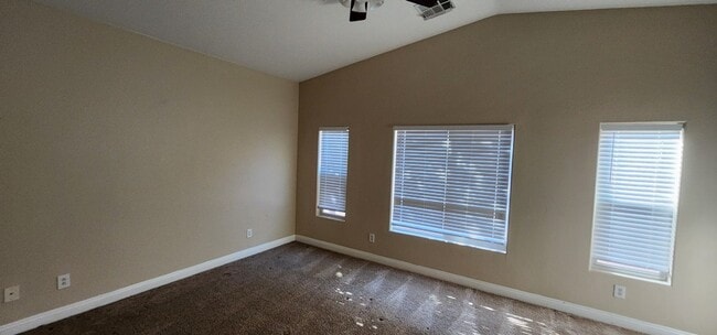 Building Photo - Great single Story Home in Southwest location!