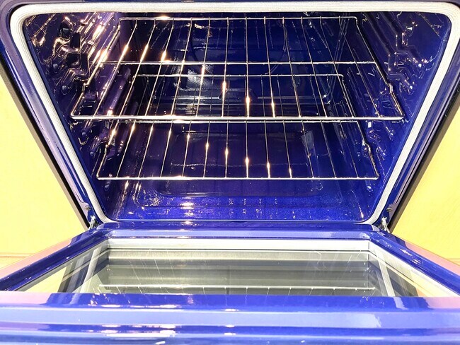 Building Photo - 616 Clearwater Park Rd