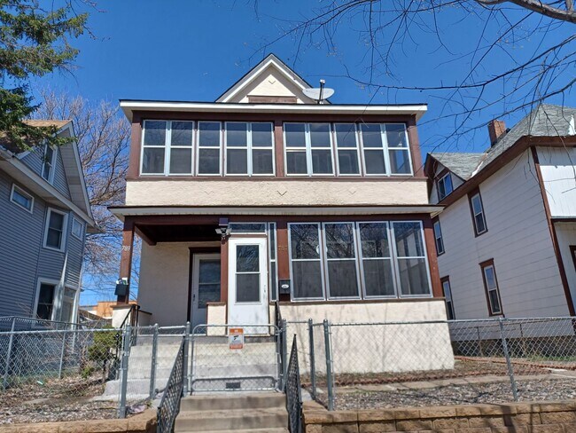 Building Photo - 787-789 Aurora Ave