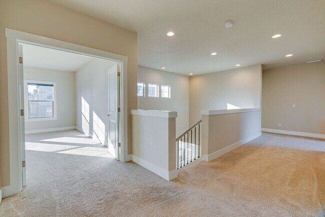 Building Photo - 11741 SW Barcelona St