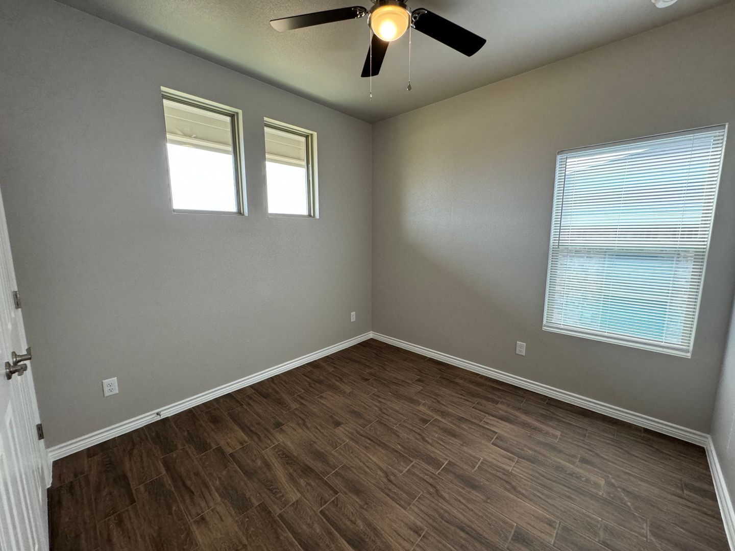 Building Photo - 5403 Rose Gdn Lp