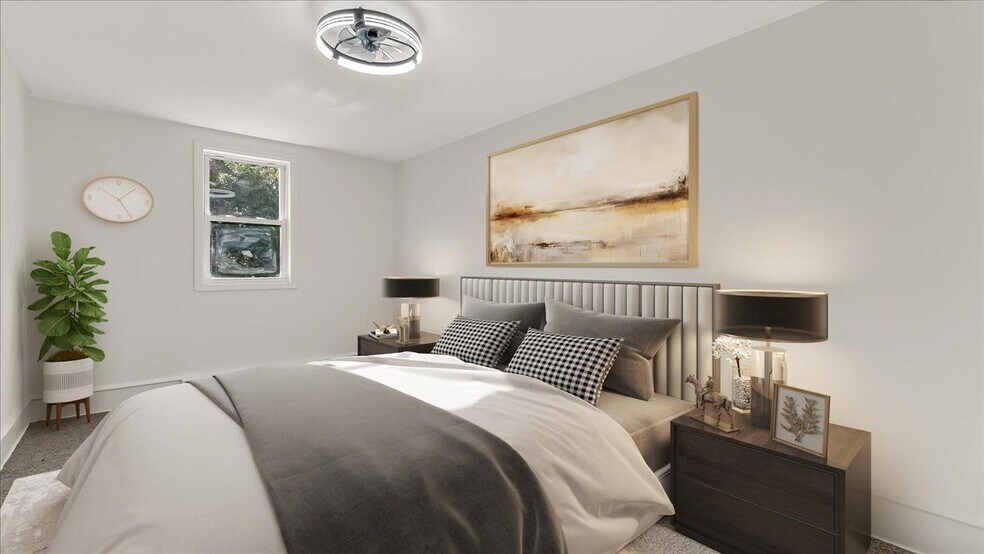 Building Photo - 960 Main St