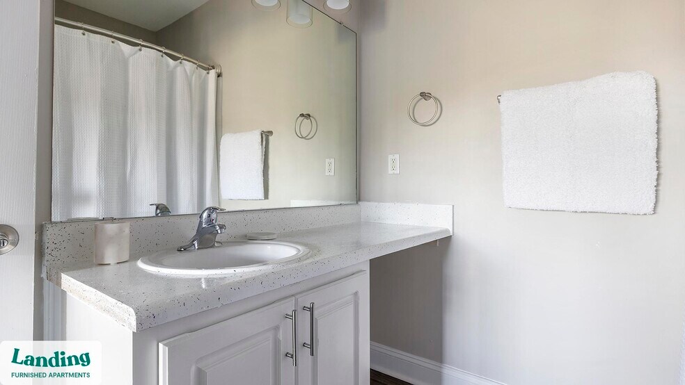 Building Photo - 100 Crossing Blvd