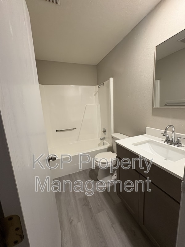 Building Photo - 201 K - a