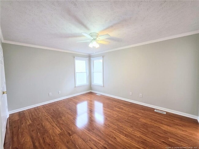 Building Photo - 7320 Avila Dr