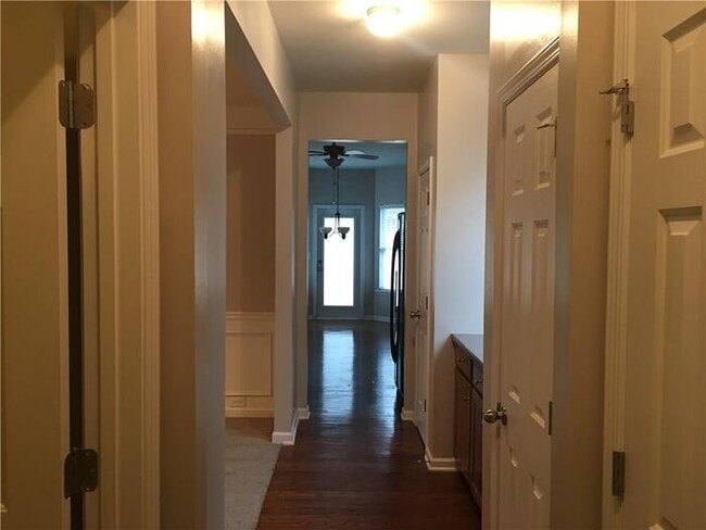 Building Photo - 765 Rockbass Rd