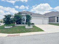 Building Photo - This stunning, 4BED/2BATH, well maintained...