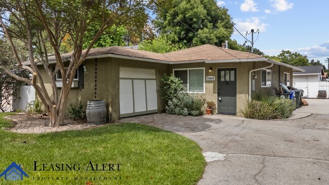 Primary Photo - 24518 Apple St