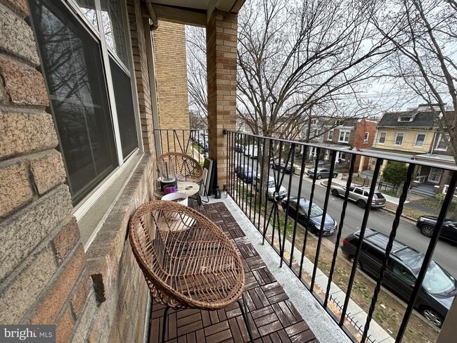 Building Photo - 939 Longfellow St NW