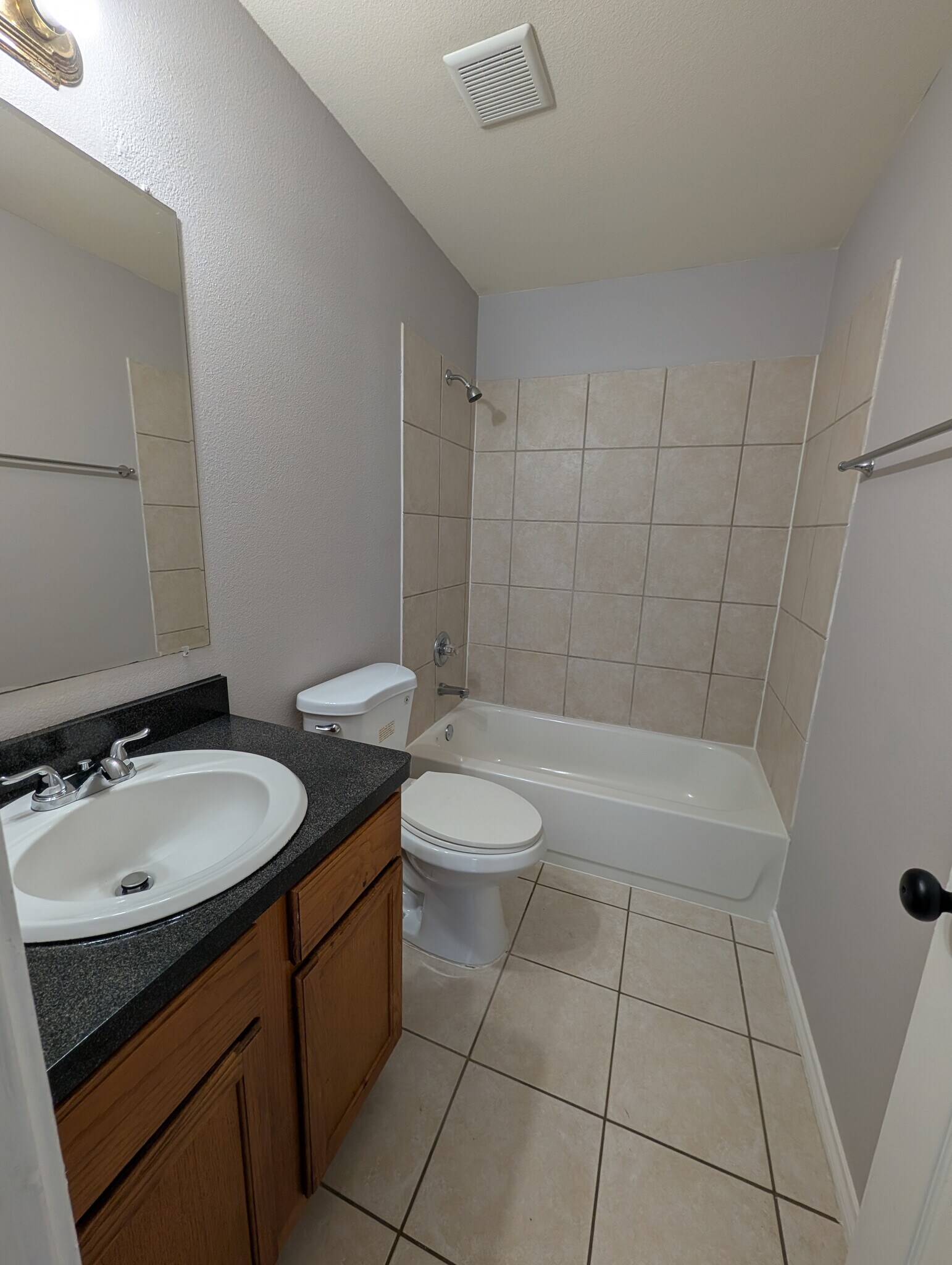 Building Photo - 1707 Tina Marie Rd