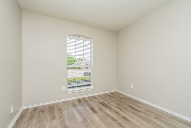 Building Photo - 1511 Pintail Ct