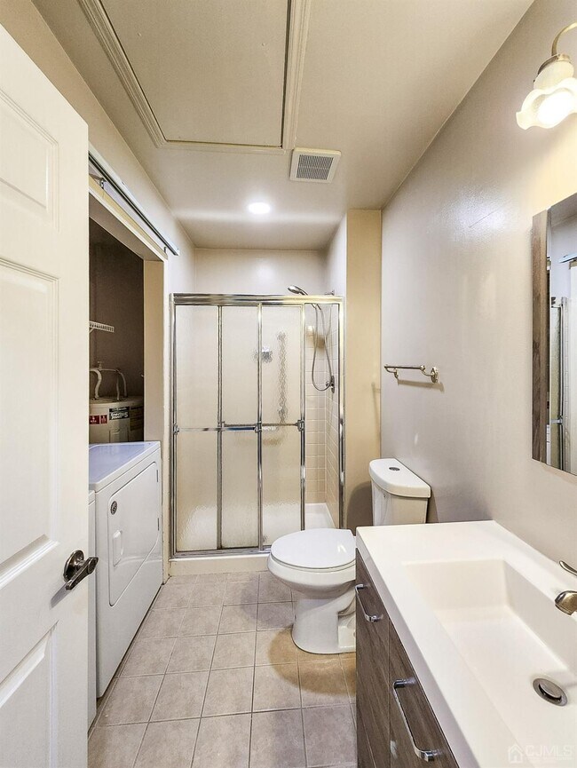 Building Photo - 3 John Adams Ct