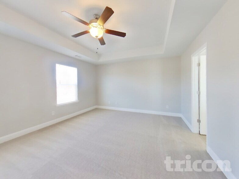 Building Photo - 1013 Eldon Ln