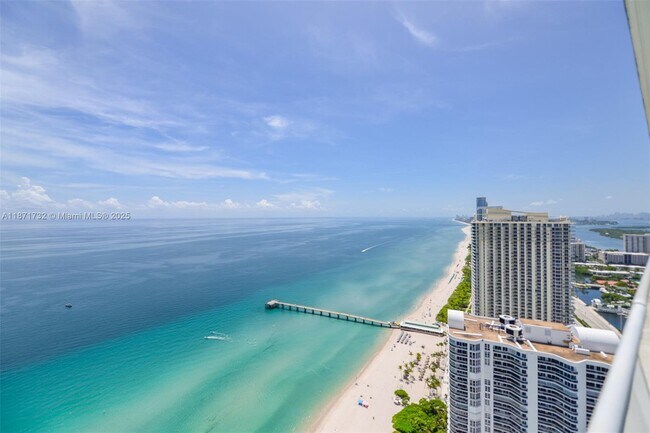 Building Photo - 16901 Collins Ave