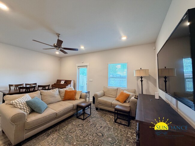 Building Photo - Beautiful 2 Story Townhouse in Milton – Close to Schools, Shopping & NAS Whiting Field!