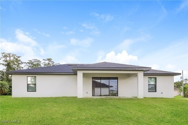 Building Photo - 1005 Angelo Ave