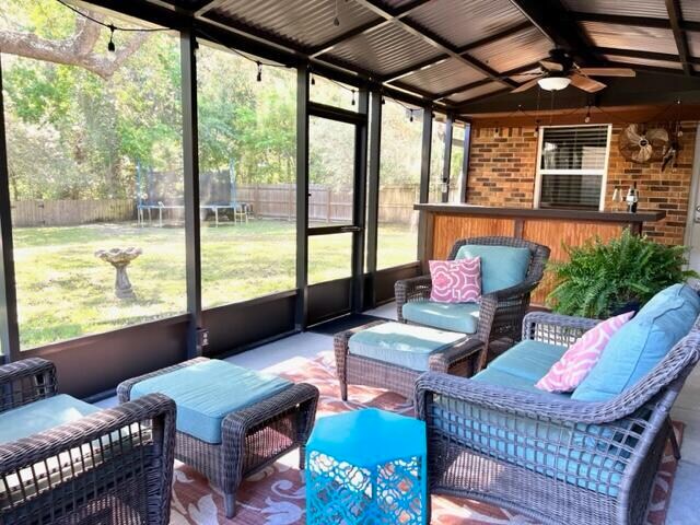 Building Photo - 16 Mariners Ln