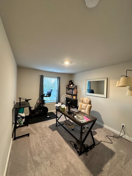 Building Photo - 2204 Hospitality Ln