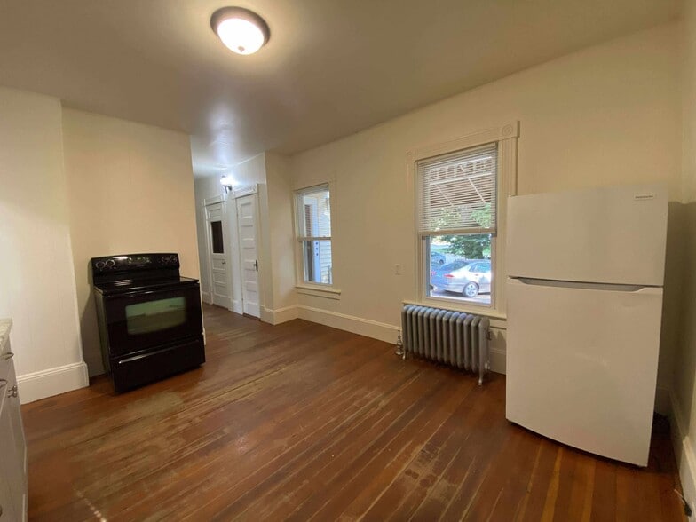 kitchen to hall - 66 Franklin St