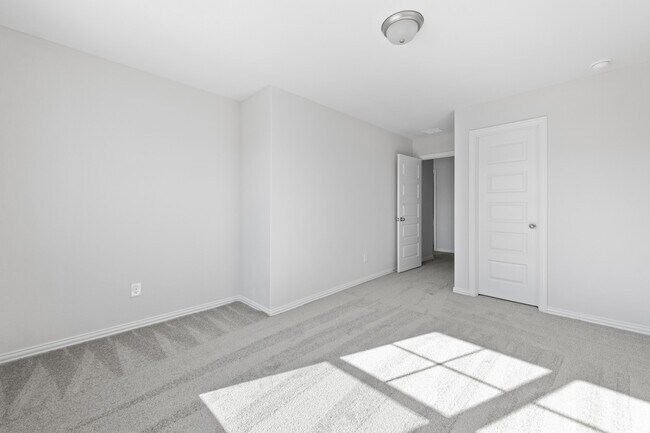 Building Photo - 27806 Western Crk Ct