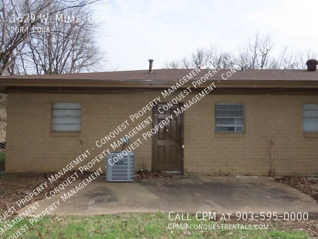 Building Photo - 1629 W Mims St