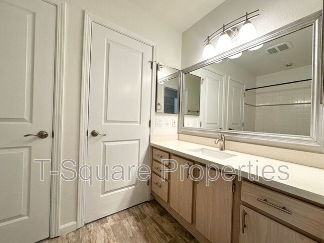 Building Photo - 8443 Delridge Wy SW