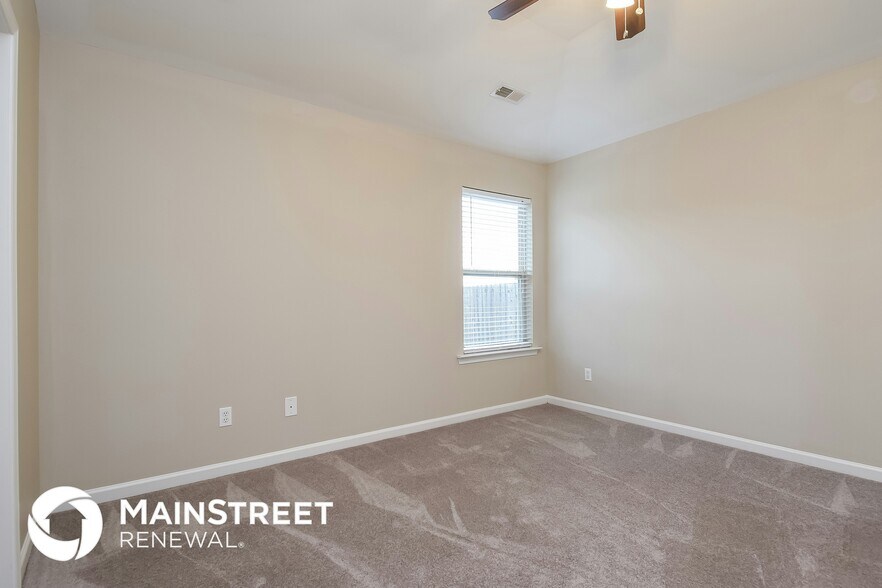 Building Photo - 137 Union Station Dr