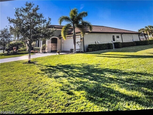 Building Photo - 12690 Fairington Way