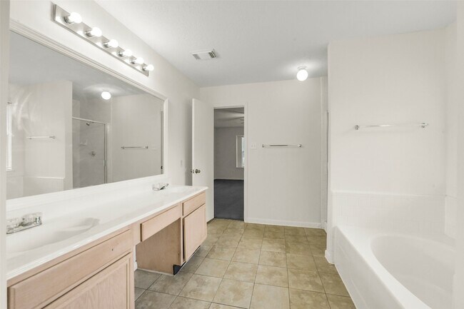 Building Photo - 12739 Timbermeadow Dr