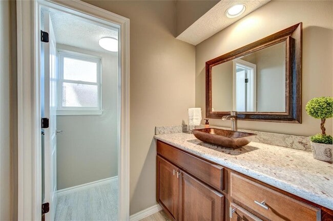 Building Photo - 1030 Crossroads Dr